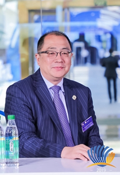 專(zhuān)訪：孟樸