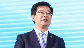 讓文化“長”在泥土里、“躍”在舞臺(tái)上、“流”在血脈里