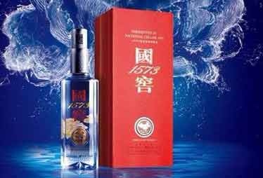 國窖1573逆市提價(jià)被指自毀前途 借高價(jià)趕超茅臺(tái)