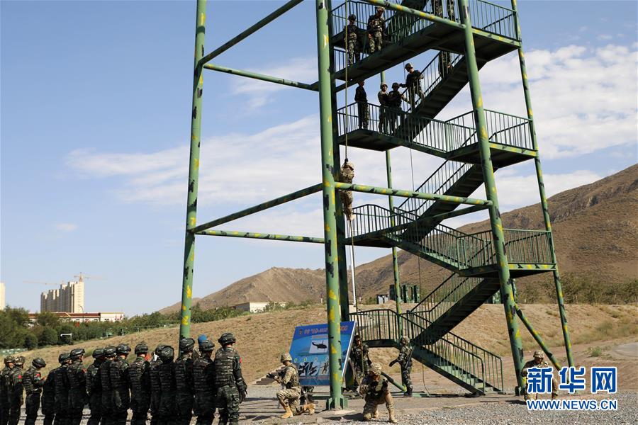 （軍事）（1）中吉&ldquo;合作-2019&rdquo;聯(lián)合反恐演練開展聯(lián)合訓(xùn)練