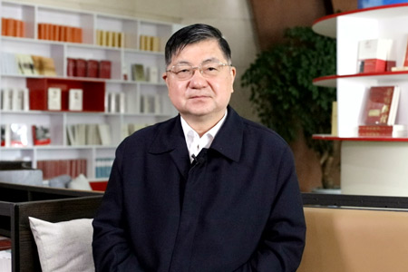 【對(duì)話馬克思·院長名家談①】顏曉峰：感悟馬克思的精神境界和偉大人格