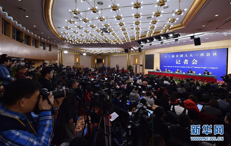 （兩會(huì)&middot;XHDW）（2）科技部部長(zhǎng)萬鋼等就&ldquo;加快建設(shè)創(chuàng)新型國(guó)家&rdquo;答記者問