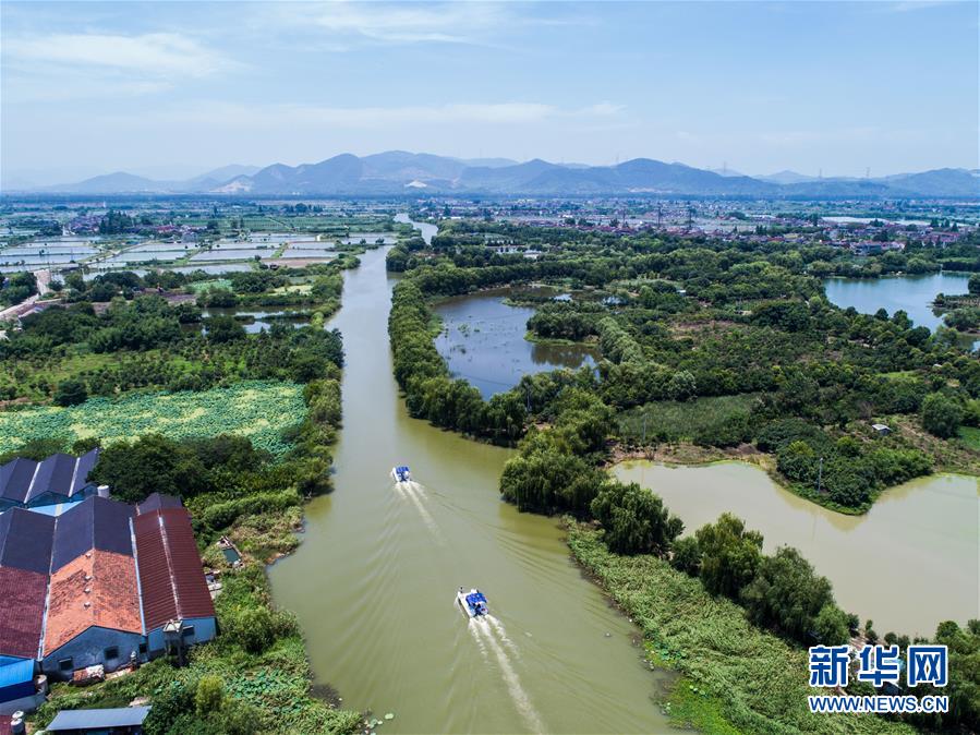 (新華全媒頭條·圖文互動)(9)風正一帆懸——以習近平同志為核心的黨中央治國理政一年間