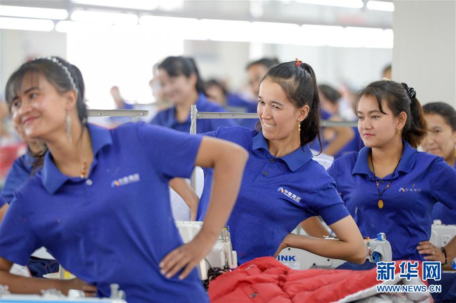 (決戰(zhàn)決勝脫貧攻堅·圖文互動)(3)“她力量”托起南疆脫貧攻堅“新引擎”