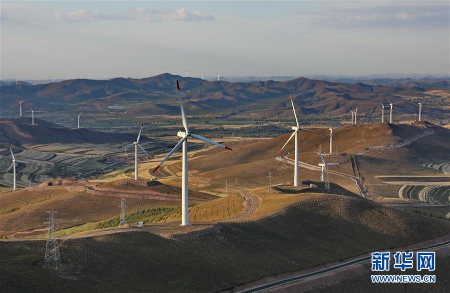 (壯麗70年·奮斗新時代——共和國發展成就巡禮·圖文互動)(6)從“用不上”到“有保障”——共和國能源業發展成就巡禮