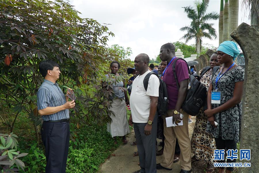（在習近平新時代中國特色社會主義思想指引下&mdash;&mdash;新時代新作為新篇章&middot;總書記關切開放事&middot;圖文互動）（6）來中國&ldquo;學種地&rdquo;的&ldquo;洋學生&rdquo;