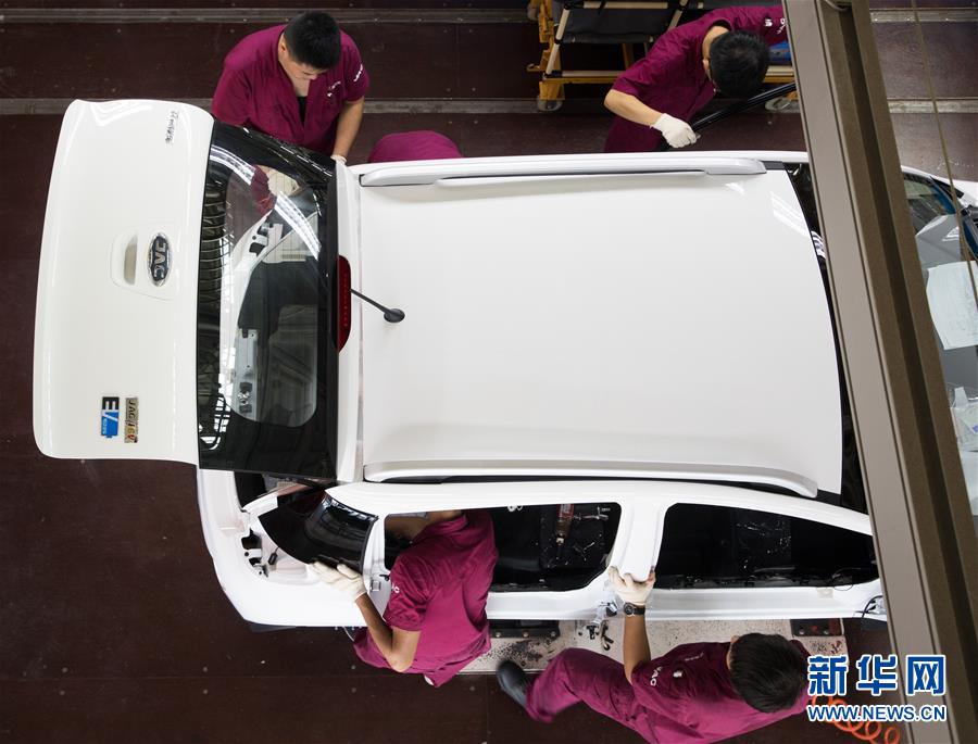 (新華全媒頭條·兩會特別報道·圖文互動)(7)凝聚不懈奮斗的磅礴力量——從全國兩會看奮進中國的奮斗姿態