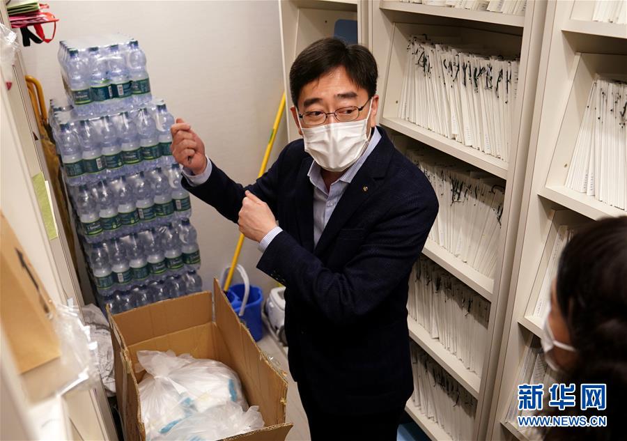 （香港故事&middot;圖文互動）（3）從&ldquo;非典&rdquo;到新冠，一位香港醫生親歷的兩次抗疫