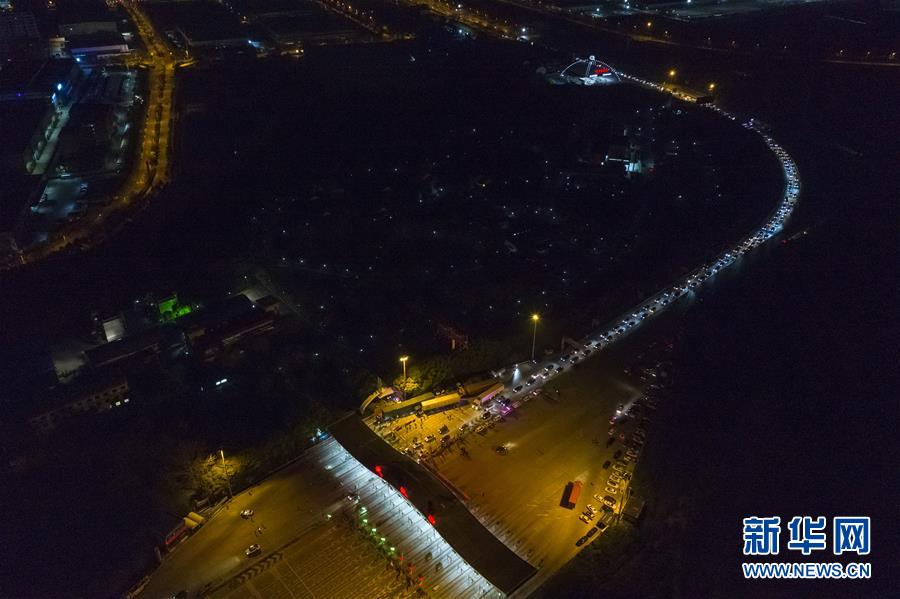 （新華全媒頭條·圖文互動）（14）上下同心，守望相助——中國抗疫眾志成城的生動實踐