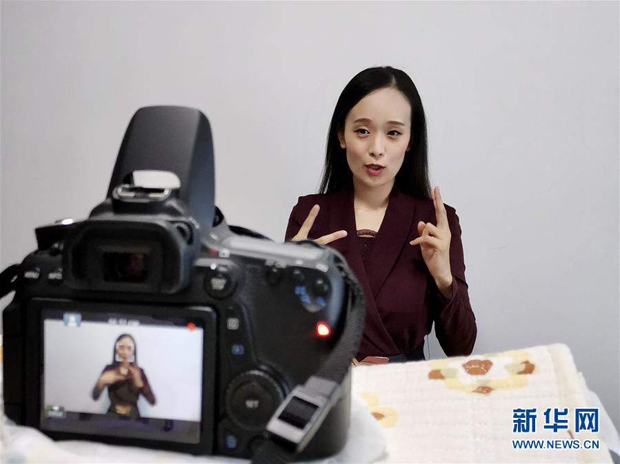（在習(xí)近平新時(shí)代中國特色社會主義思想指引下——新時(shí)代新作為新篇章·習(xí)近平總書記關(guān)切事·圖文互動）（4）增強(qiáng)困難群眾對疫情影響的抵抗力