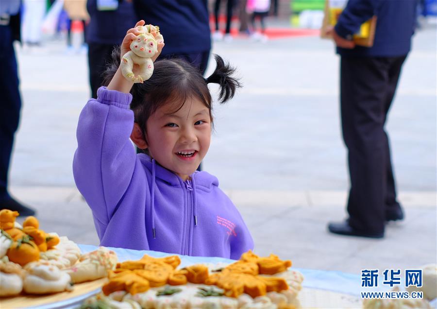 (圖文互動)(2)“消費扶貧”迎“雙節”