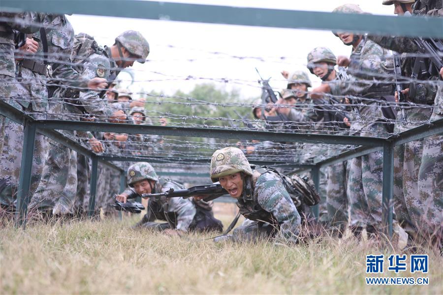 （在習近平強軍思想指引下·我們在戰位報告·圖文互動）（3）千里移防，鐵心跟黨走——南部戰區陸軍第75集團軍某紅軍旅政治建軍、練兵備戰記事