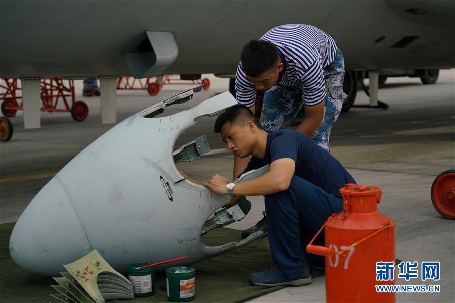 （在習近平強軍思想指引下·我們在戰位報告·圖文互動）（5）偵天探海 狩獵?？?mdash;—南部戰區海軍航空兵某師加速轉型提升新質戰斗力記事