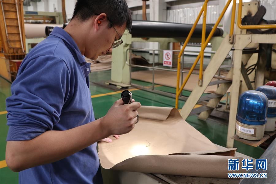 （全面建成小康社會“百城千縣萬村調研行”·圖文互動）（3）產(chǎn)業(yè)強起來 精神富起來——廣東潢涌“落后地”變“明星村”的小康之路
