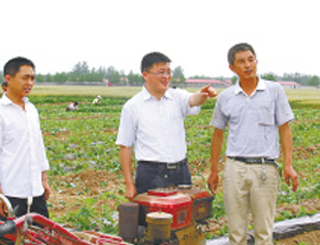 清華碩士&ldquo;艾滋村&rdquo;從政5年