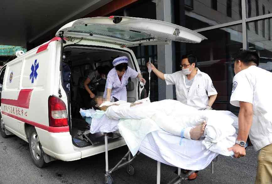 江蘇昆山爆炸事故部分傷員轉至無錫治療