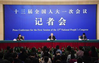 國(guó)務(wù)院扶貧辦主任劉永富就“打好精準(zhǔn)脫貧攻堅(jiān)戰(zhàn)”答記者問(wèn)