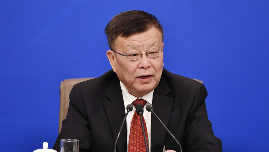 全國(guó)政協(xié)常委、副秘書長(zhǎng)（兼）、提案委員會(huì)副主任，九三學(xué)社中央副主席 賴明