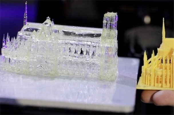 高效!精準!現(xiàn)場體驗超高速光固化3D打印機