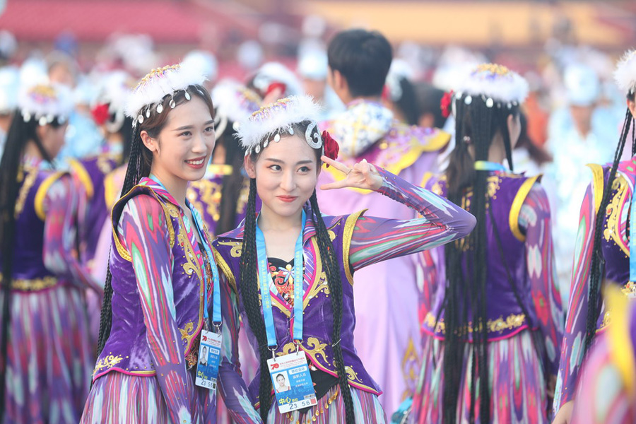 今晚，我們歡聚在天安門廣場