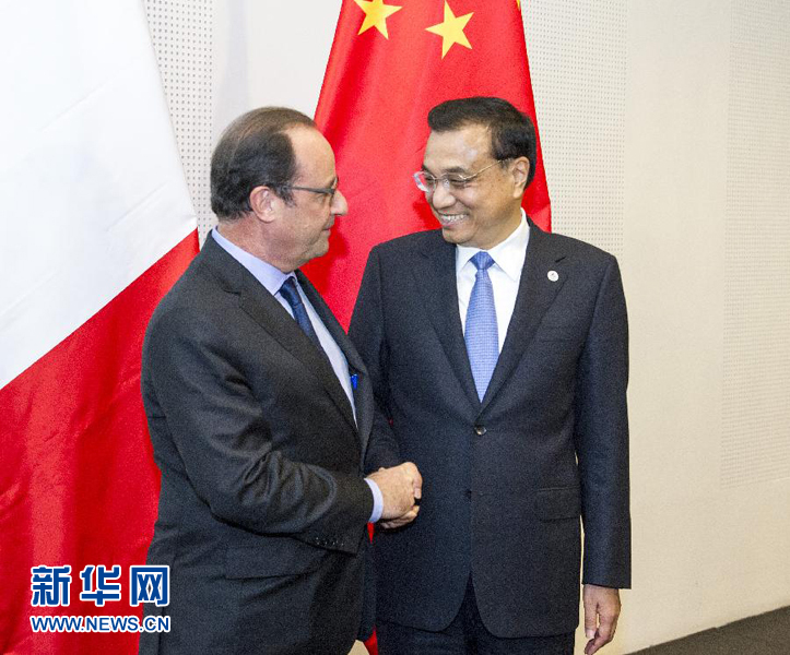 10月16日，中國(guó)國(guó)務(wù)院總理李克強(qiáng)在米蘭會(huì)見法國(guó)總統(tǒng)奧朗德。新華社記者 王曄 攝 