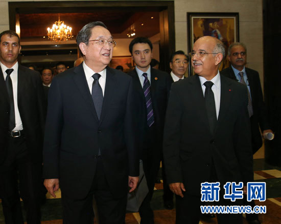 11月3日，全國政協主席俞正聲在拉巴特與摩洛哥參議長比亞迪拉進行會談。 新華社記者 劉衛兵 攝