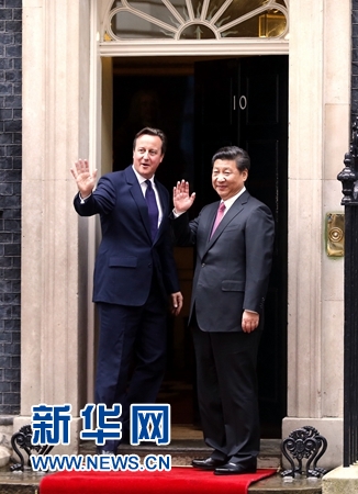 10月21日，國家主席習(xí)近平在倫敦唐寧街首相府同英國首相卡梅倫舉行會(huì)談。 新華社記者 鞠鵬 攝 